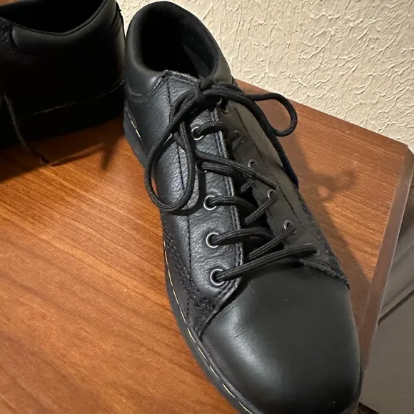 Dr. Marten Black Men’s Shoes Size‎ 11 or Women’s Size 12 Slip Resistant
