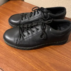 Dr. Marten Black Men’s Shoes Size‎ 11 or Women’s Size 12 Slip Resistant