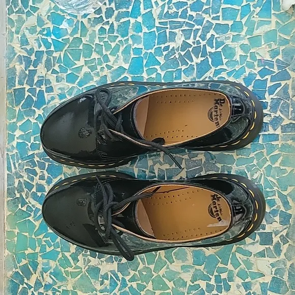 Dr. Martens 1461 patent leather lace up Oxford shoes