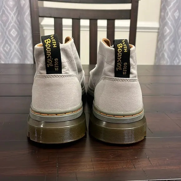 Dr. Martens Bonny Mid grey Canvas boots new 22053053 Mens Size 9