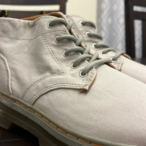 Dr. Martens Bonny Mid grey Canvas boots new 22053053 Mens Size 9