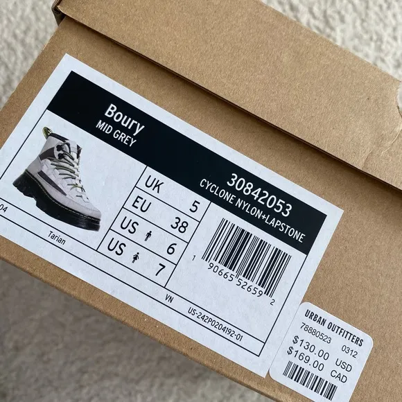 Dr. Martens Boury Hiker Boot NIB Size US 7/UK 5 - Mid Grey
