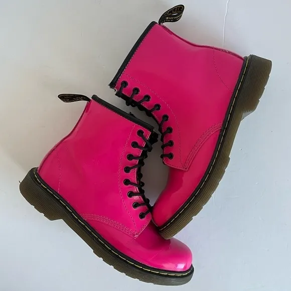 Dr. Martens Delaney Hot Pink Patent Leather Lace Up Boots kids girls Size 3