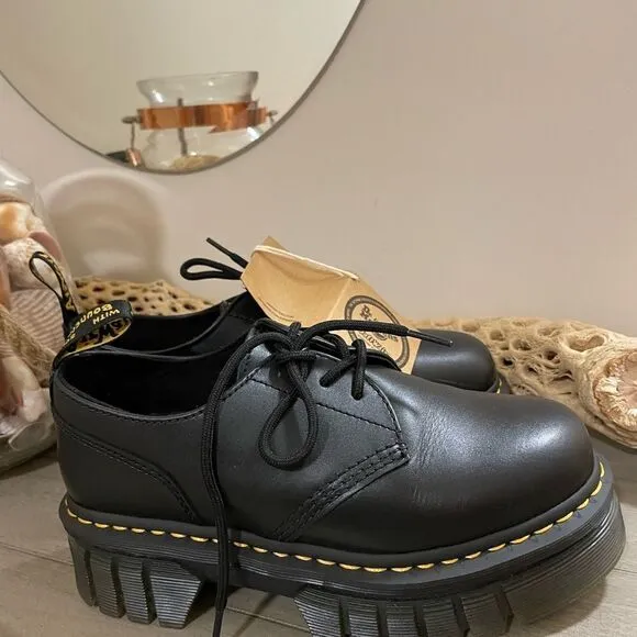Dr. Martens Dr. Martens Audrick Platform Lace-Up Shoes size 8 NWT