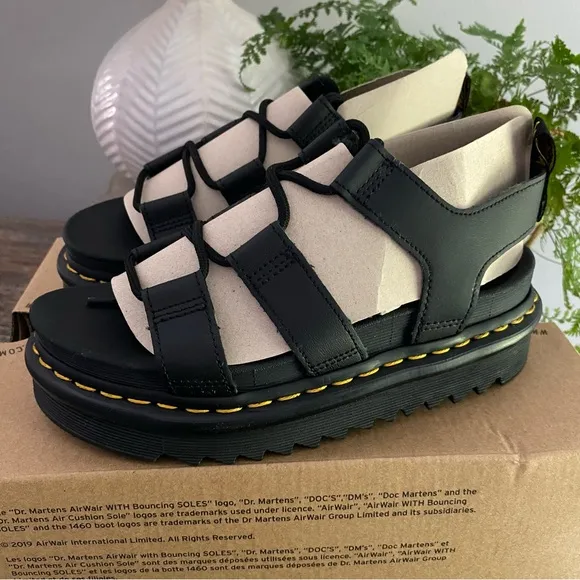 Dr Martens 'Nartilla' Black Leather Sandals Women’s 5 Black