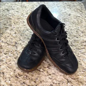Dr. Martens Pembridge Black Leather Casual Oxford Shoes Slip Resistant 10