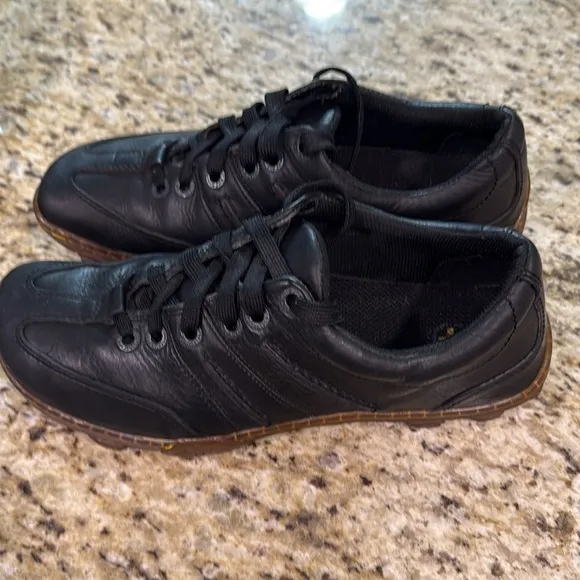 Dr. Martens Pembridge Black Leather Casual Oxford Shoes Slip Resistant 10