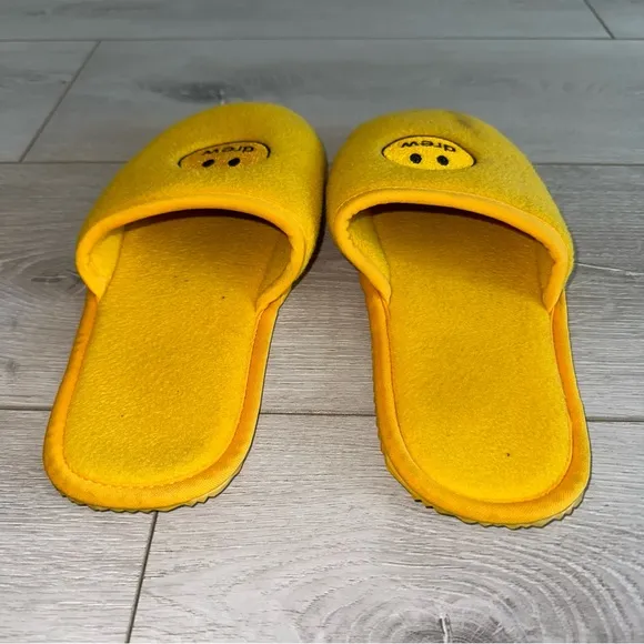 Drew House × Justin Bieber Mascot Slippers in Golden Yellow size S/M Unisex