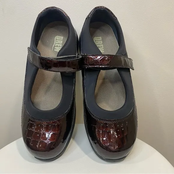 Drew Women’s Size 8.5W Rose Croc Embossed Leather Mary Jane Shoes Slip Resistant