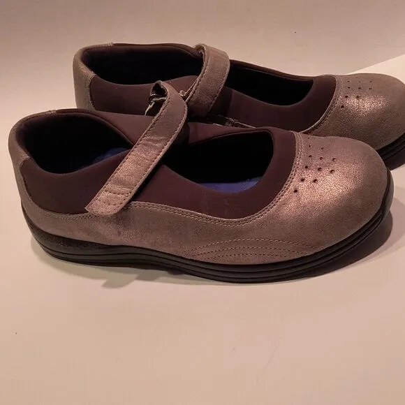 Drew Mary Jane's Shoes Women's