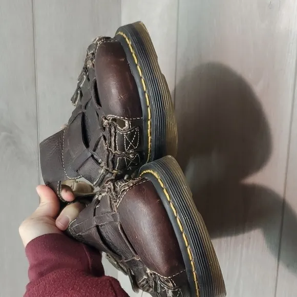 Dr.Martens Mens Y2K AW004 Fisherman Chunky Tractor Platform shoes Sandals sz 14