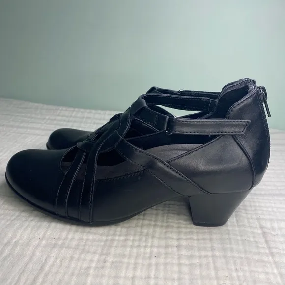 Earth Black Closed Toe Leather Crisscross Strap Heels MaryJane Shoes Size 8B