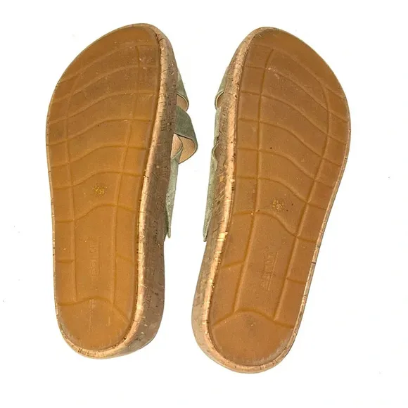 Earth Shoes Women 9.5 Scout Cross Strap Green Suede Cork Slip On Sandal Platform