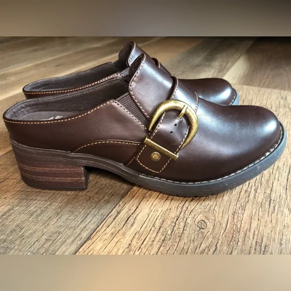 Eastland “Erin” Brown Strap and Buckle Mule Size 7M