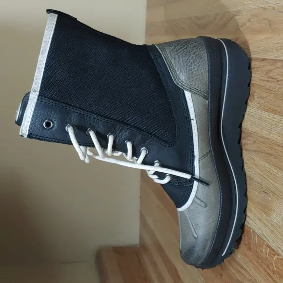 Ecco 🆕 Mid Cut Lace Boots 6-6.5