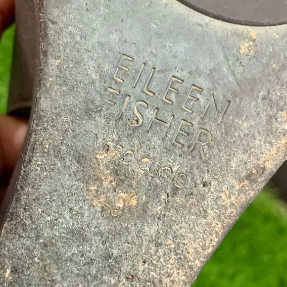 EILEEN FISHER | Cross Wedge Sandals | Grey