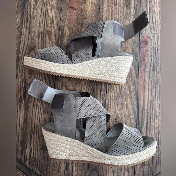 Eileen Fisher Willow Espadrille Wedge SZ 8.5 Tumbled Leather Graf Pewter Grey