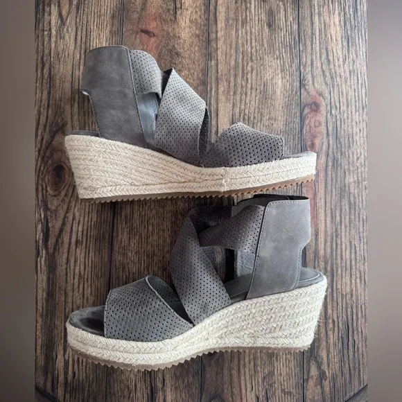 Eileen Fisher Willow Espadrille Wedge SZ 8.5 Tumbled Leather Graf Pewter Grey
