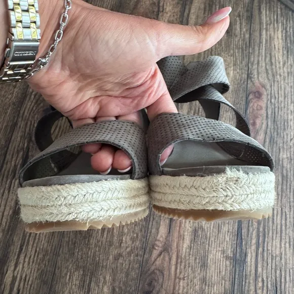 Eileen Fisher Willow Espadrille Wedge SZ 8.5 Tumbled Leather Graf Pewter Grey