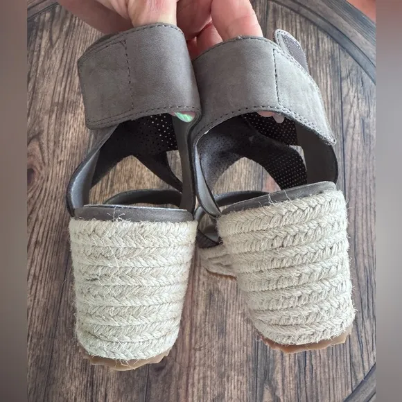 Eileen Fisher Willow Espadrille Wedge SZ 8.5 Tumbled Leather Graf Pewter Grey