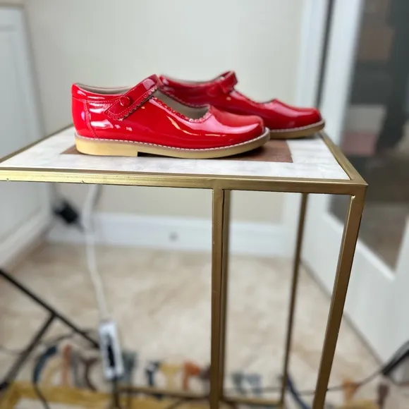 Elephantito NWB Size 4 Red patent leather Maryjane’s shoes