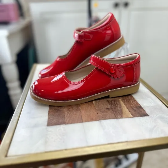 Elephantito NWB Size 4 Red patent leather Maryjane’s shoes