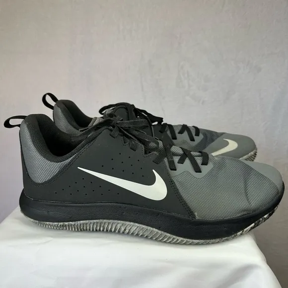 Elevated Performance with Nike Fly By Low Size 13 basketball running sports