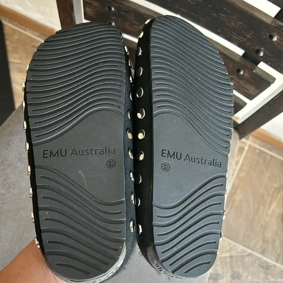 Emu Australia x Rebecca Minkoff Black Monch Stud-Accent Suede  Slippers Size 7