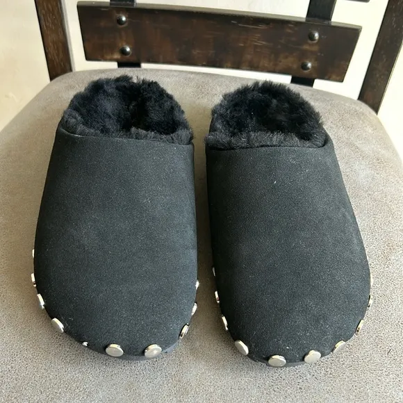 Emu Australia x Rebecca Minkoff Black Monch Stud-Accent Suede  Slippers Size 7