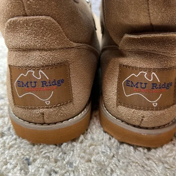 Emu Ridge Grace Mid Boots Size 8 NWT