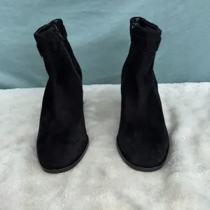 EUC Kate Spade Knott Mid Boots in Black Suede Leather Women Size 5.5B Ankle