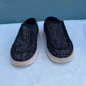 EUC P448 BUBBLE SHAKA INDOOR/OUTDOOR SLIPPERS Women’s SIZE 38