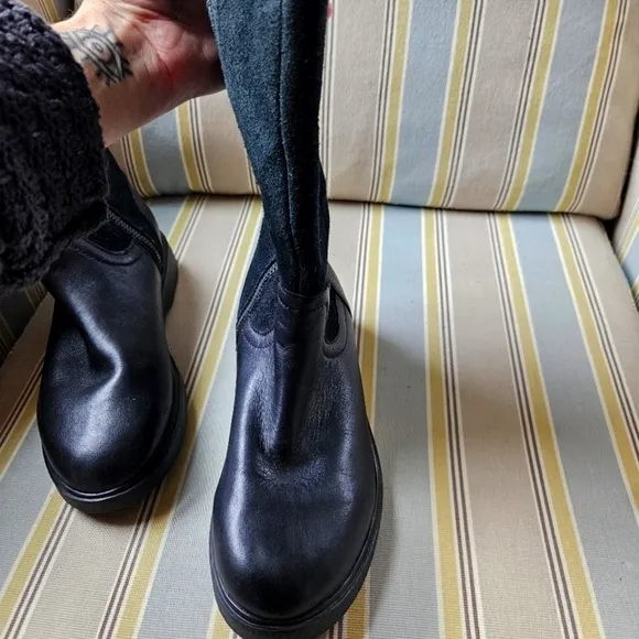 EUC suede leather Clark's boots 6