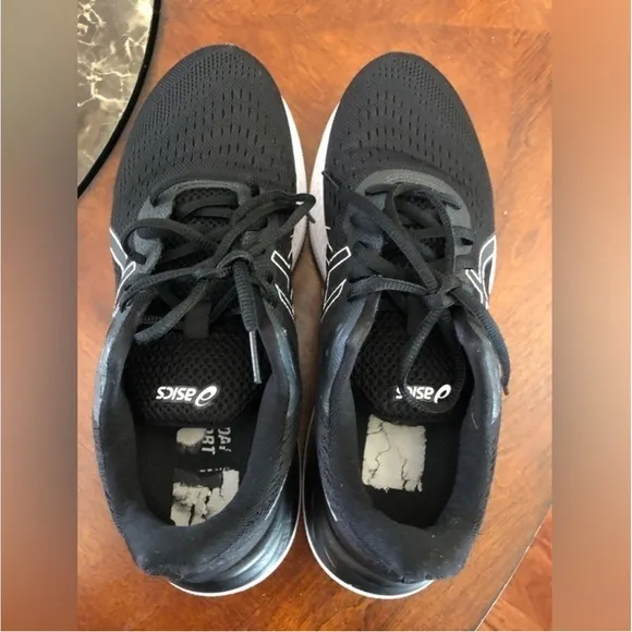 EUC💫ASICS Gel Men's Black/White Running Shoes 9.5 hiking gym walking comfort