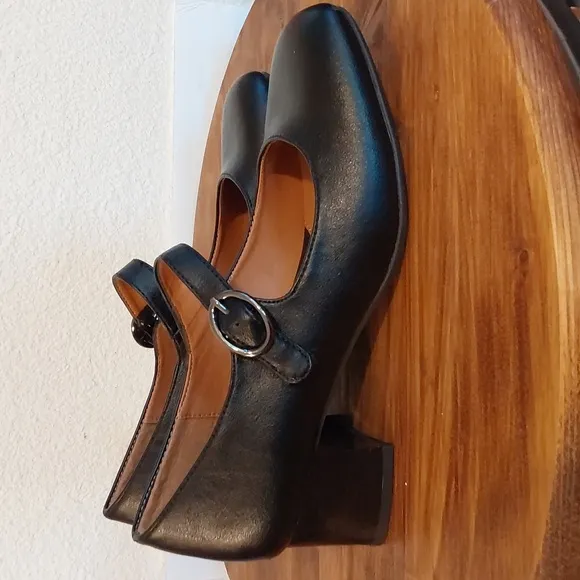 EuroSoft Black Paulette Mary Janes Square Toe Block Heels Classy Comfort Sz.8M