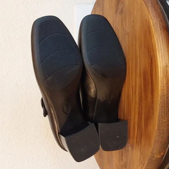 EuroSoft Black Paulette Mary Janes Square Toe Block Heels Classy Comfort Sz.8M