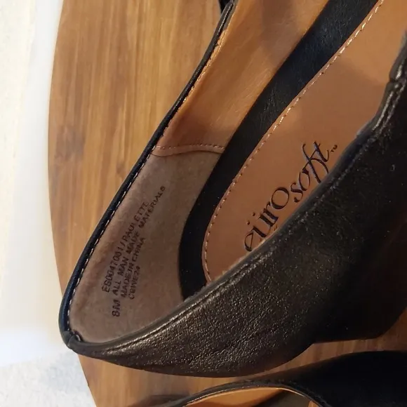 EuroSoft Black Paulette Mary Janes Square Toe Block Heels Classy Comfort Sz.8M