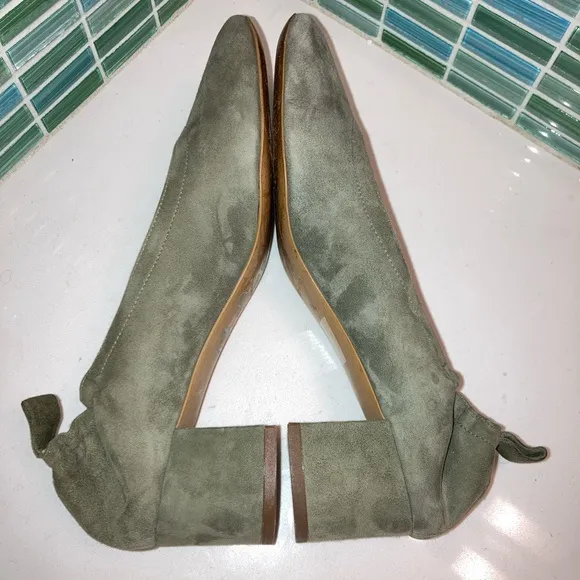 EVERLANE The Italian Leather Day Heels Sage Suede SZ: 8