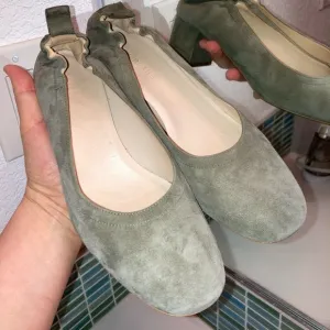 EVERLANE The Italian Leather Day Heels Sage Suede SZ: 8