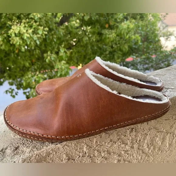 FEIT SIZE 43. Men's Brown Leather Slip-On Shoes