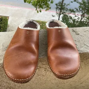 FEIT SIZE 43. Men's Brown Leather Slip-On Shoes