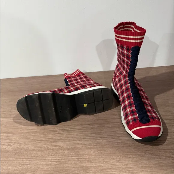 Fendi Red and Black Boots with Waterproof Design