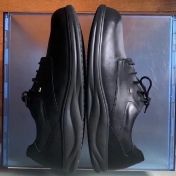 Finn Comfort Men's Black Leather Walking Shoes