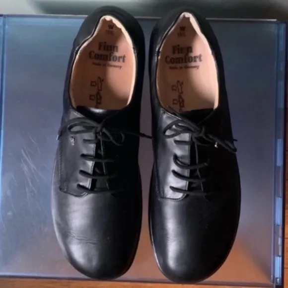 Finn Comfort Men's Black Leather Walking Shoes