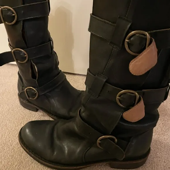 Fiorentini and Baker black mid calf size 8 leather boots with buckles.