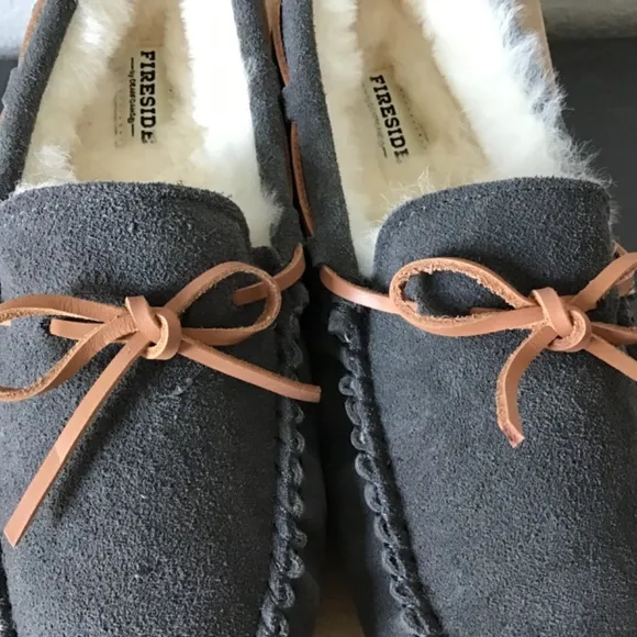 FIRESIDE BY DEARFOAMS Women's Victoria Genuine Shearling Moccasin Slipper