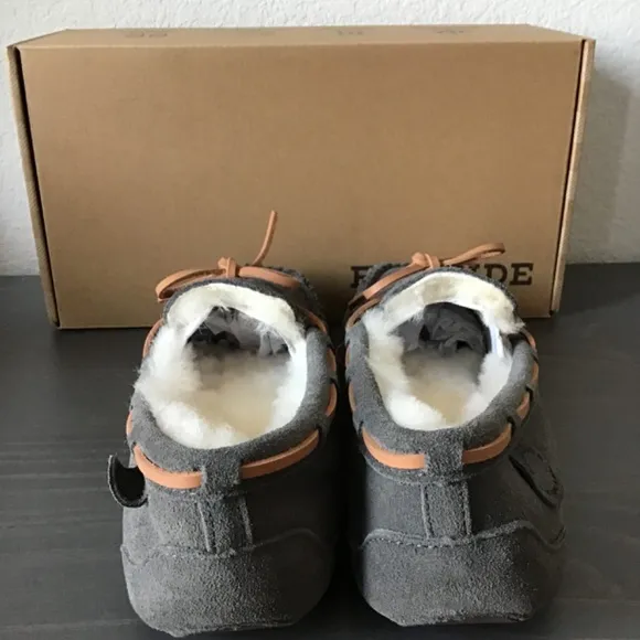 FIRESIDE BY DEARFOAMS Women's Victoria Genuine Shearling Moccasin Slipper