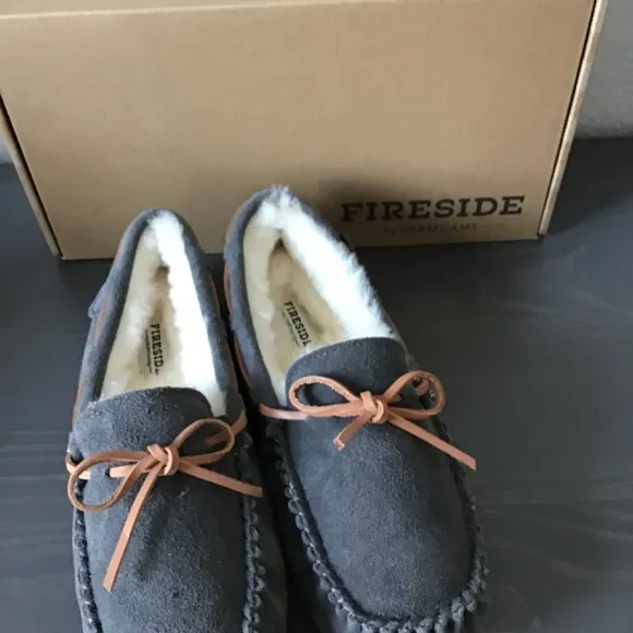 FIRESIDE BY DEARFOAMS Women's Victoria Genuine Shearling Moccasin Slipper