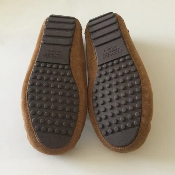 FIRESIDE MENS  DEARFOAMS GENUINE SHEARLING MOCCASIN SLIPPERS SIZE 9 CHESTNUT NEW