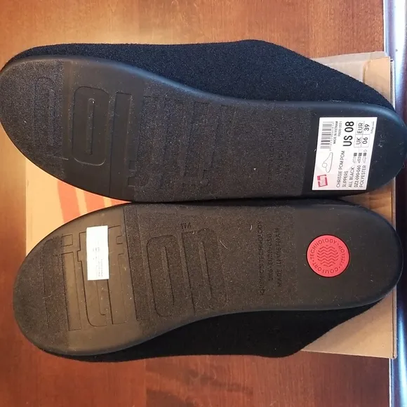 FITFLOP CHRISSIE POM-POM SLIPPERS - NEW IN BOX